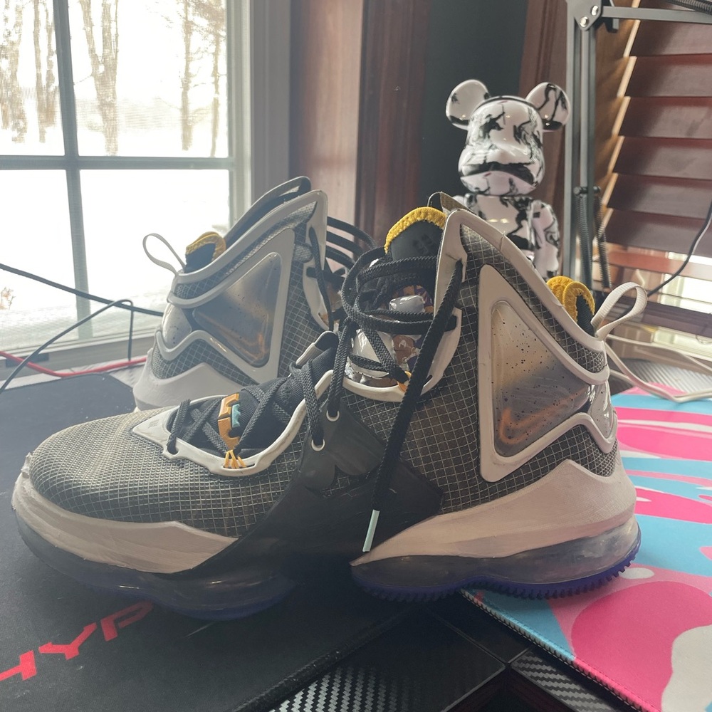 LeBron 19 graduate